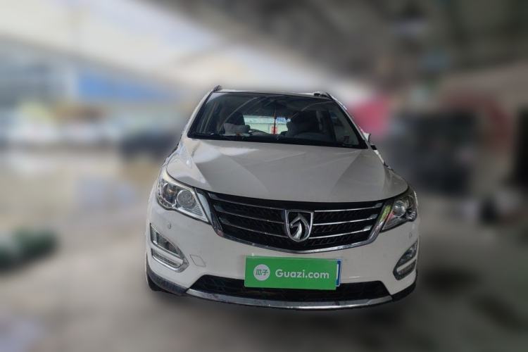 Used Baojun 560 2016 1.8L iAMT Luxury Model Front