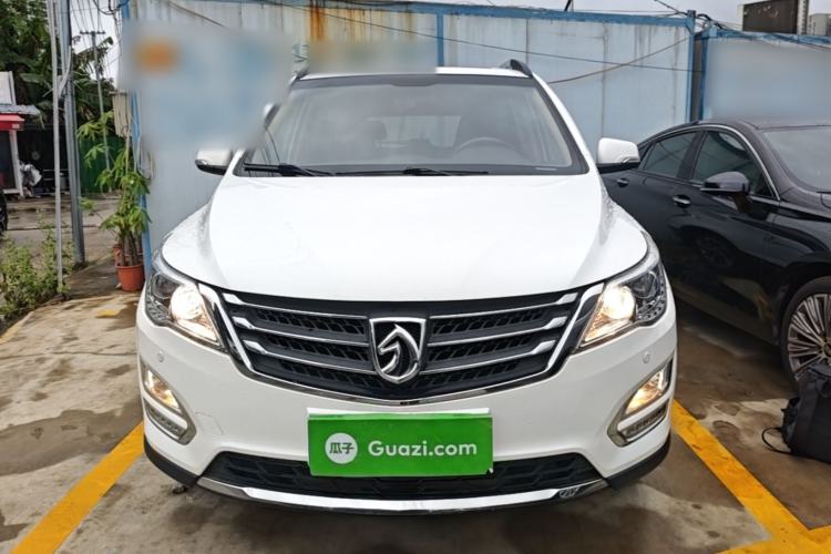 Used Baojun 560 2016 1.8L iAMT Luxury Model Front