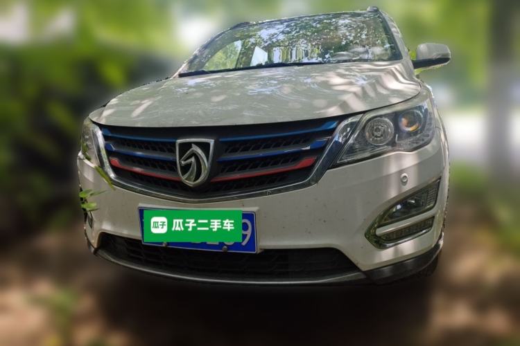 Used Baojun 560 2016 1.8L Manual Luxury Edition Front