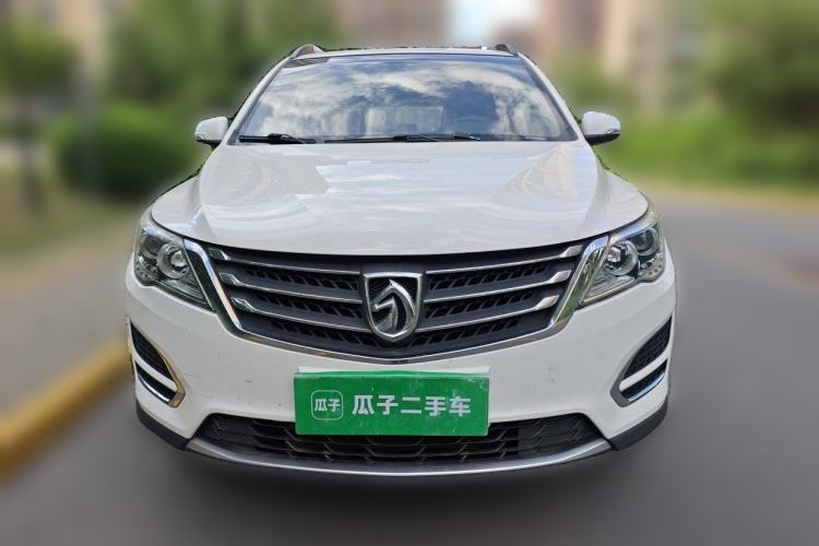Used Baojun 560 2016 1.8L Manual Value Edition Front