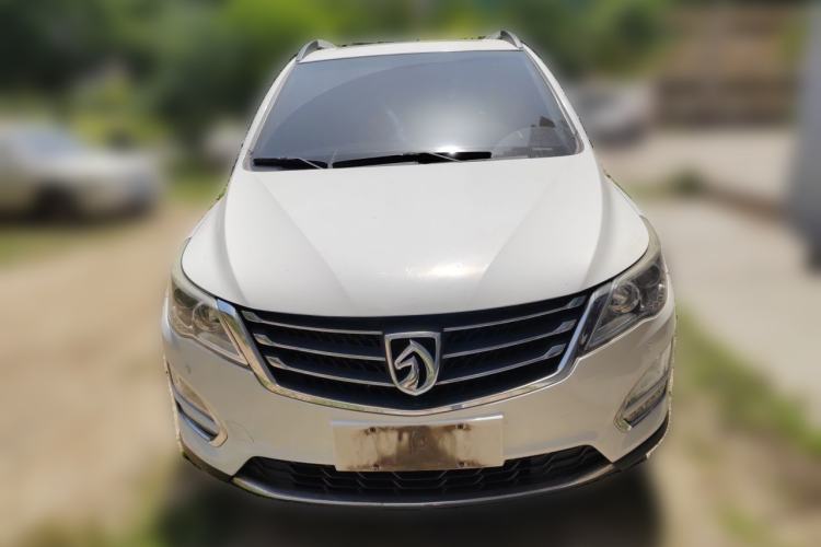 Used Baojun 560 2016 1.5T Manual Luxury Model Front