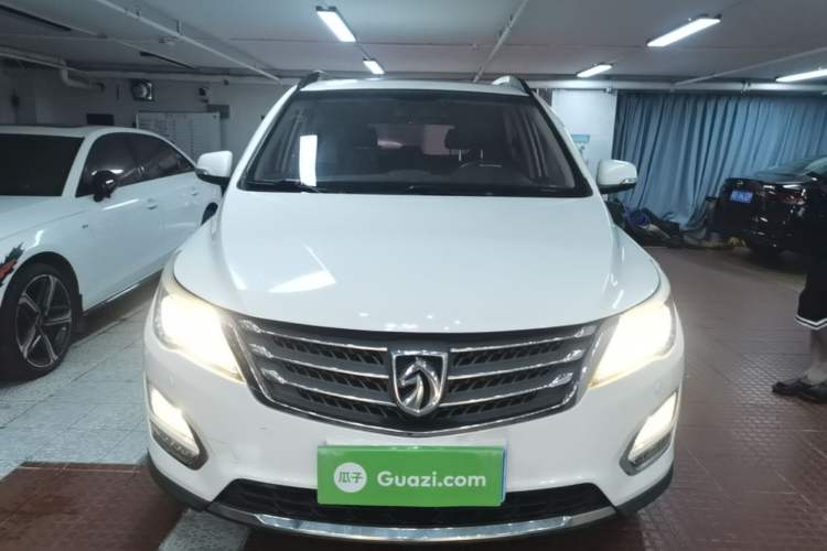 Used Baojun 560 2016 1.8L iAMT Luxury Model Front