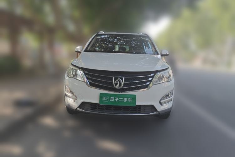 Used Baojun 560 2016 1.8L Manual Comfort Edition Front