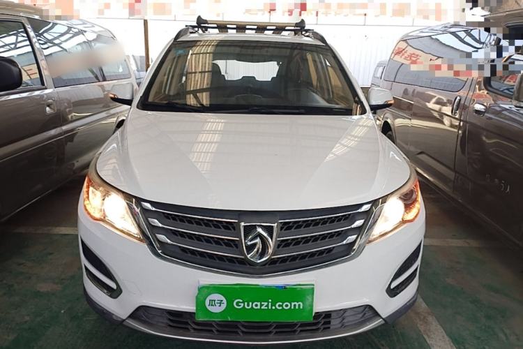 Used Baojun 560 2016 1.8L Manual Value Edition Front