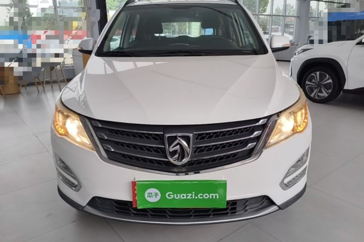 Used Baojun 560 2016 1.8L Manual Value Edition Front