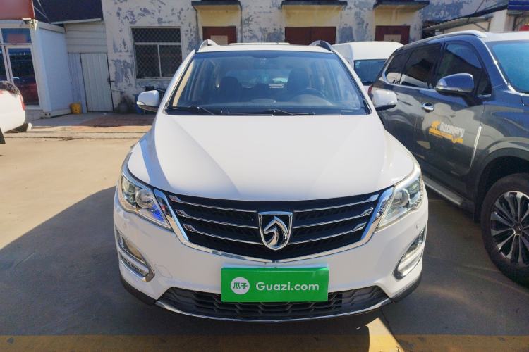Used Baojun 560 2016 1.5T Manual Luxury Model Front
