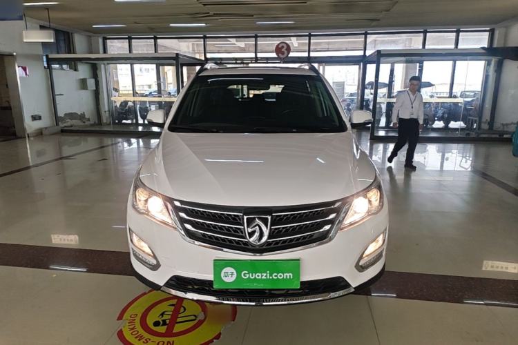 Used Baojun 560 2016 1.8L iAMT Luxury Model Front