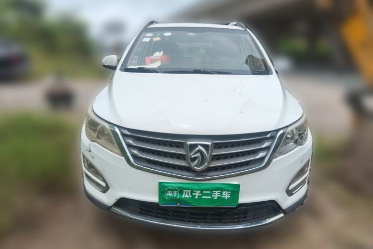 Used Baojun 560 2016 1.5T Manual Luxury Model Front