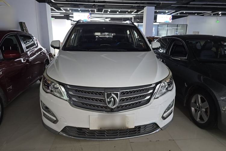 Used Baojun 560 2016 1.8L Manual Elite Edition Front