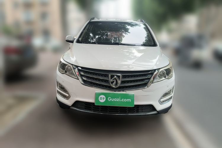 Used Baojun 560 2016 1.5T Manual Luxury Model Front