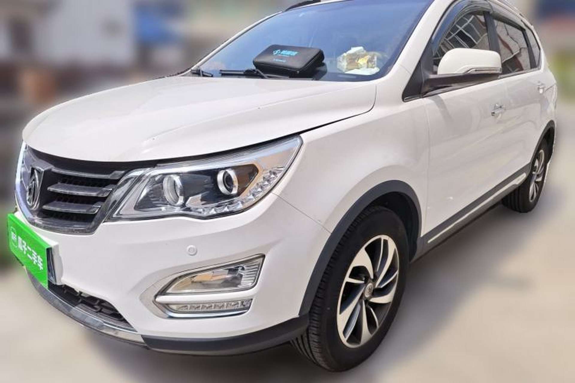 Used Baojun 560 2016 1.8L iAMT Luxury Model Front Left 45 Deg