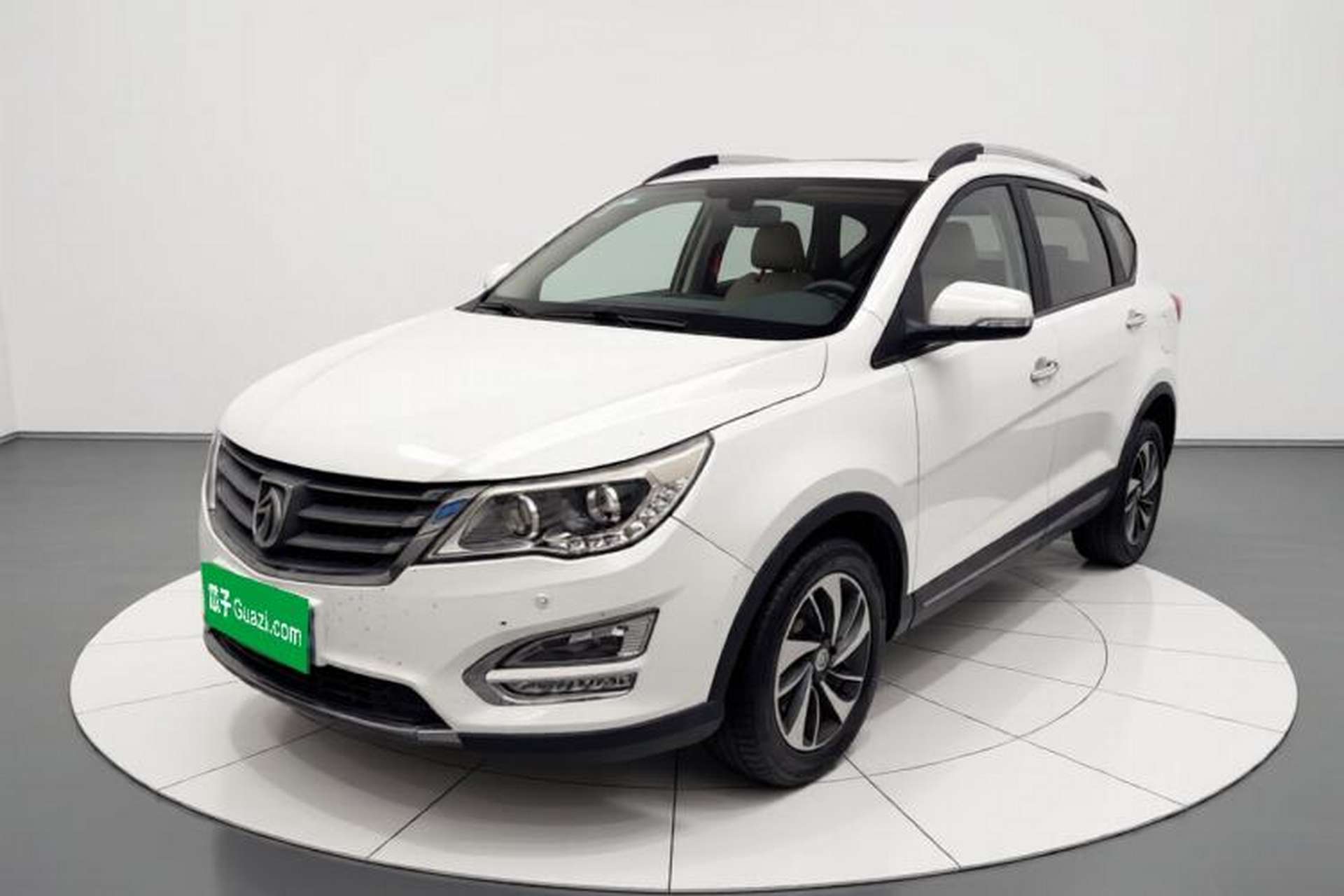 Used Baojun 560 2016 1.8L Manual Luxury Edition Front Left 45 Deg