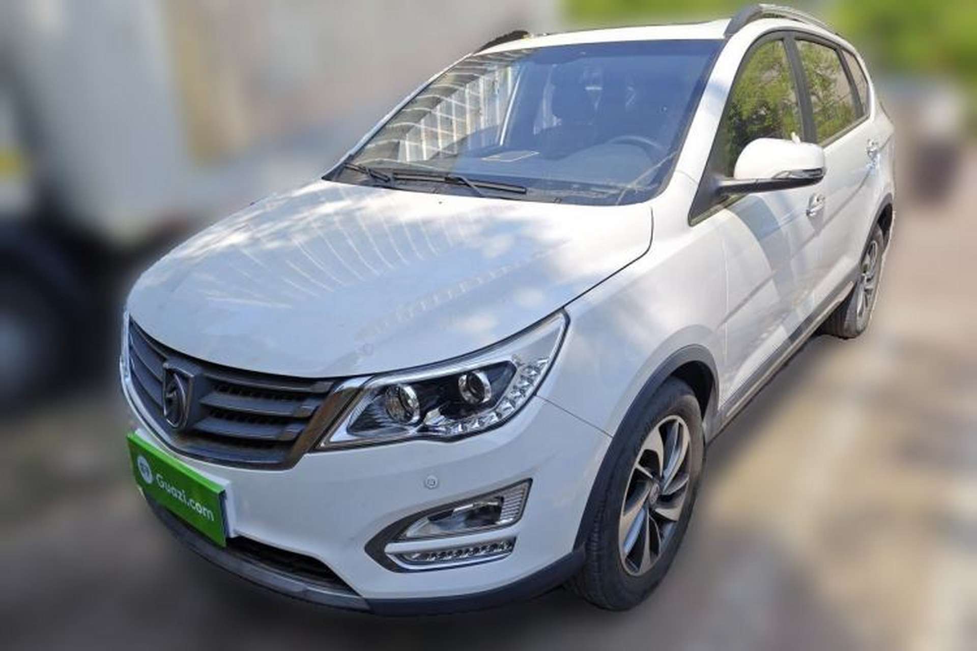Used Baojun 560 2016 1.8L iAMT Luxury Model Front Left 45 Deg
