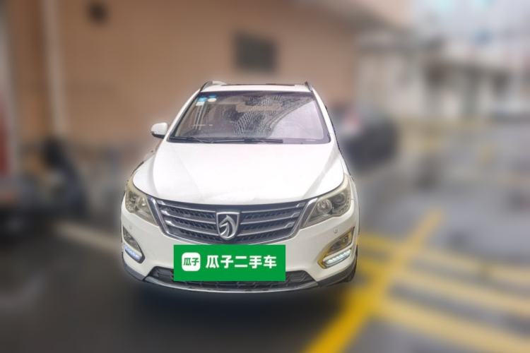 Used Baojun 560 2016 1.8L Manual Luxury Edition Front