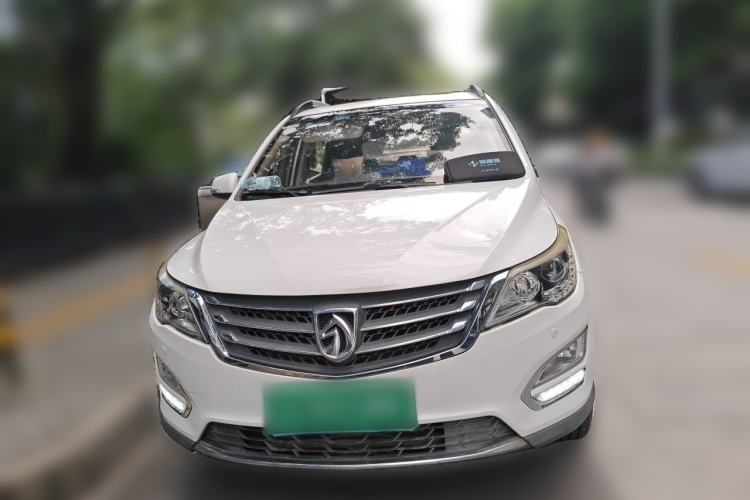 Used Baojun 560 2016 1.8L Manual Luxury Edition Front
