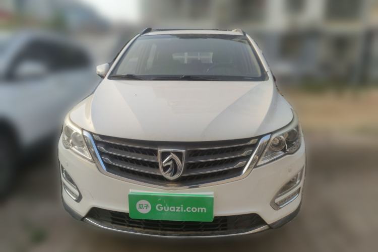 Used Baojun 560 2016 1.5T Manual Luxury Model Front