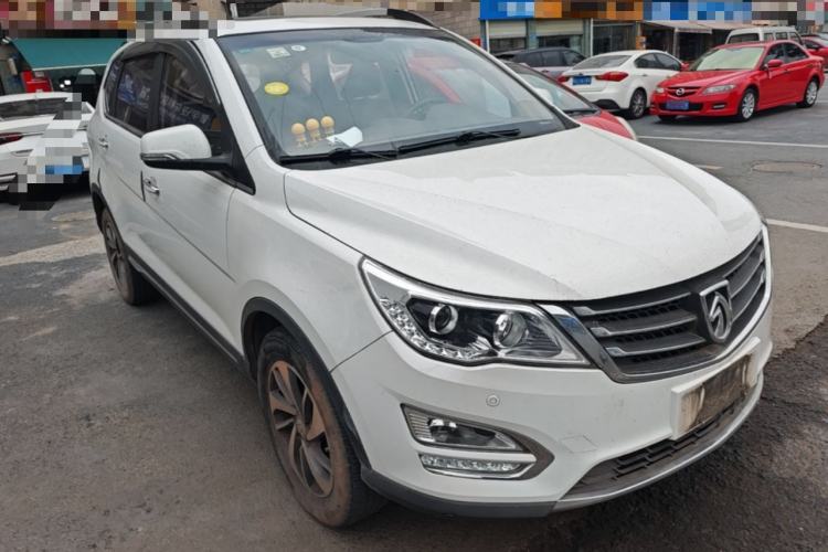 Used Baojun 560 2016 1.8L Manual Luxury Edition Front Right 45 Deg