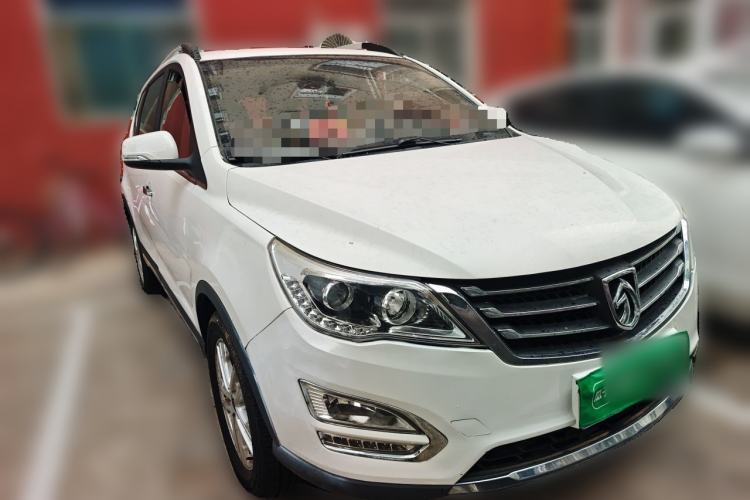 Used Baojun 560 2016 1.8L iAMT Elite Edition Front Right 45 Deg