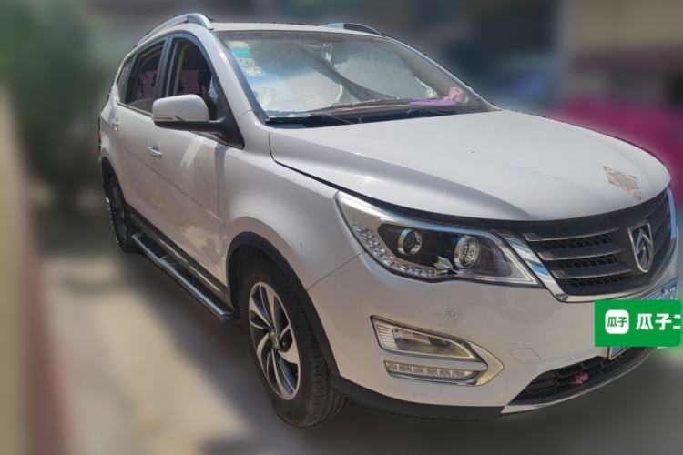 Used Baojun 560 2016 1.8L Manual Luxury Edition Front Right 45 Deg