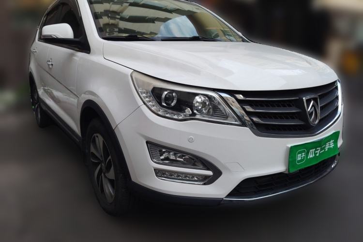 Used Baojun 560 2016 1.8L Manual Luxury Edition Front Right 45 Deg