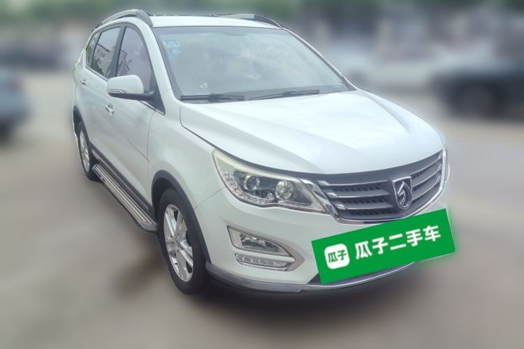 Used Baojun 560 2016 1.5T Manual Elite Edition Front Right 45 Deg