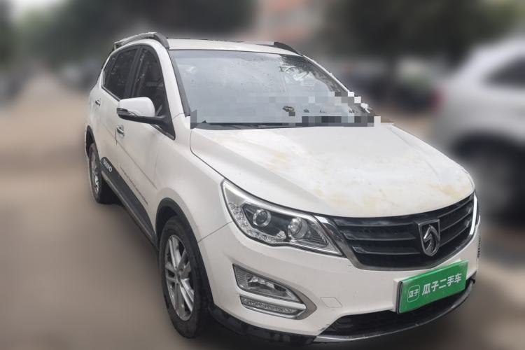 Used Baojun 560 2016 1.5T Manual Elite Edition Front Right 45 Deg