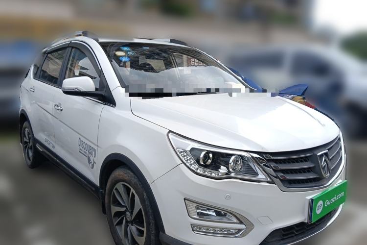 Used Baojun 560 2016 1.5T Manual Luxury Model Front Right 45 Deg
