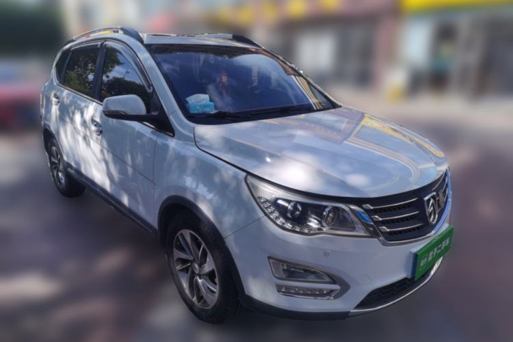 Used Baojun 560 2016 1.8L Manual Luxury Edition Front Right 45 Deg