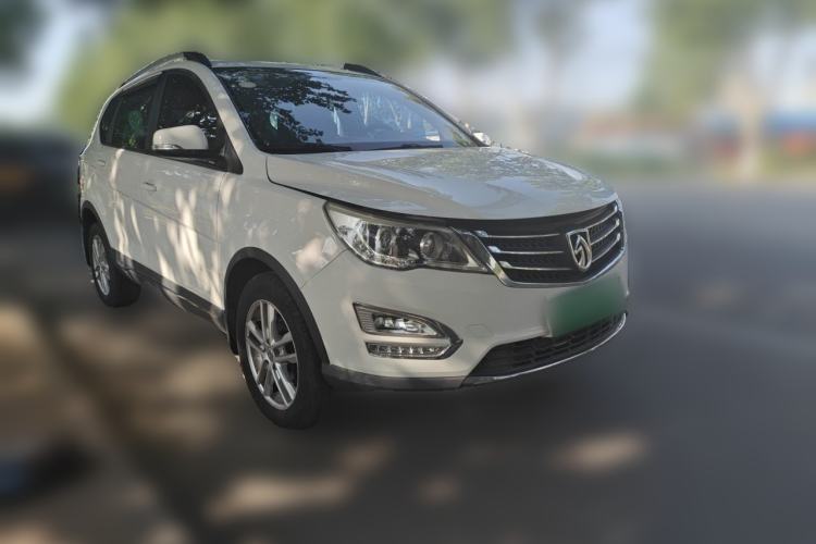 Used Baojun 560 2016 1.8L Manual Comfort Edition Front Right 45 Deg