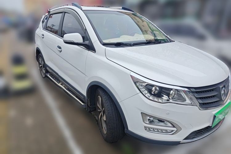 Used Baojun 560 2016 1.8L Manual Luxury Edition Front Right 45 Deg