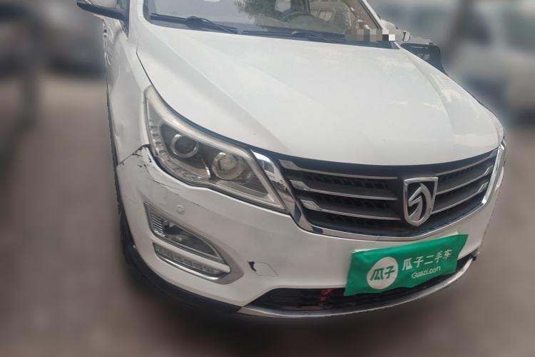 Used Baojun 560 2016 1.5T Manual Luxury Model Front Right 45 Deg