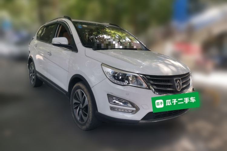Used Baojun 560 2016 1.8L Manual Luxury Edition Front Right 45 Deg