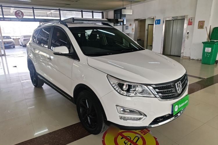Used Baojun 560 2016 1.8L iAMT Luxury Model Front Right 45 Deg