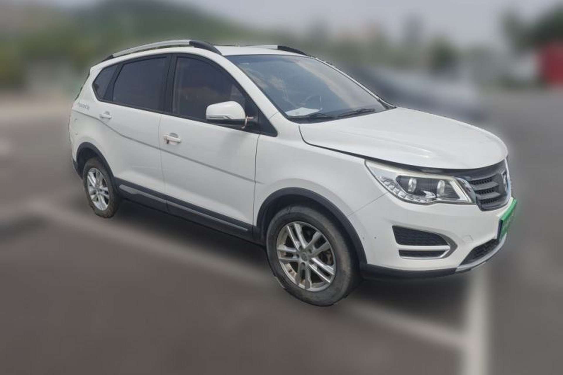 Used Baojun 560 2016 1.8L Manual Value Edition Front Right 45 Deg