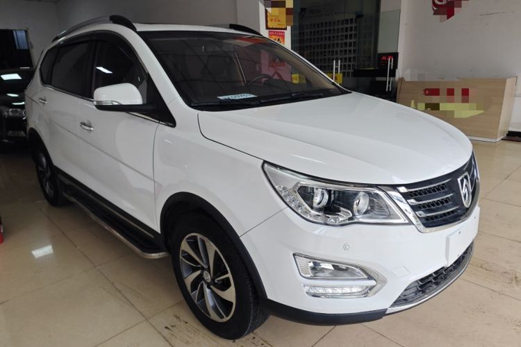 Used Baojun 560 2016 1.8L Manual Luxury Edition Front Right 45 Deg