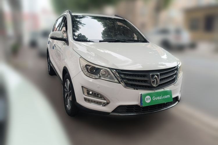 Used Baojun 560 2016 1.5T Manual Luxury Model Front Right 45 Deg