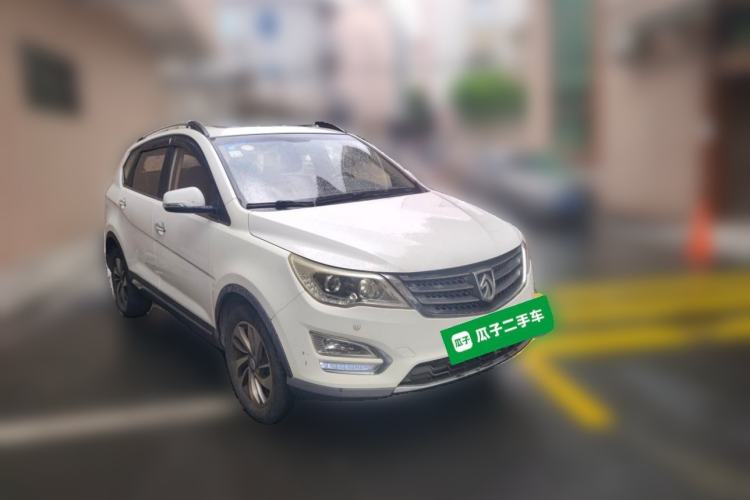 Used Baojun 560 2016 1.8L Manual Luxury Edition Front Right 45 Deg