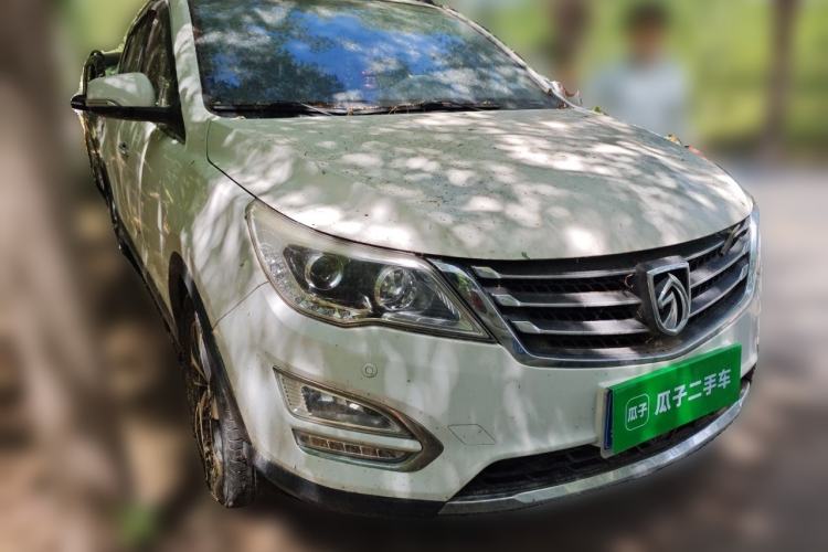 Used Baojun 560 2016 1.8L iAMT Luxury Model Front Right 45 Deg
