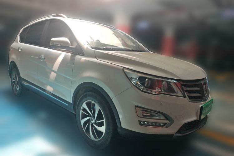 Used Baojun 560 2016 1.5T Manual Luxury Model Front Right 45 Deg