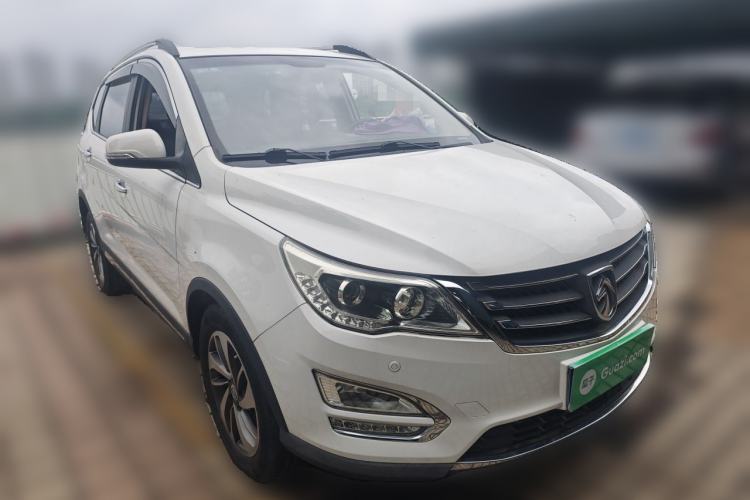 Used Baojun 560 2016 1.5T Manual Luxury Model Front Right 45 Deg
