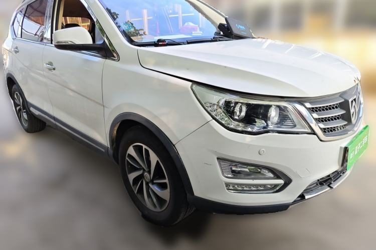 Used Baojun 560 2016 1.8L Manual Luxury Edition Front Right 45 Deg