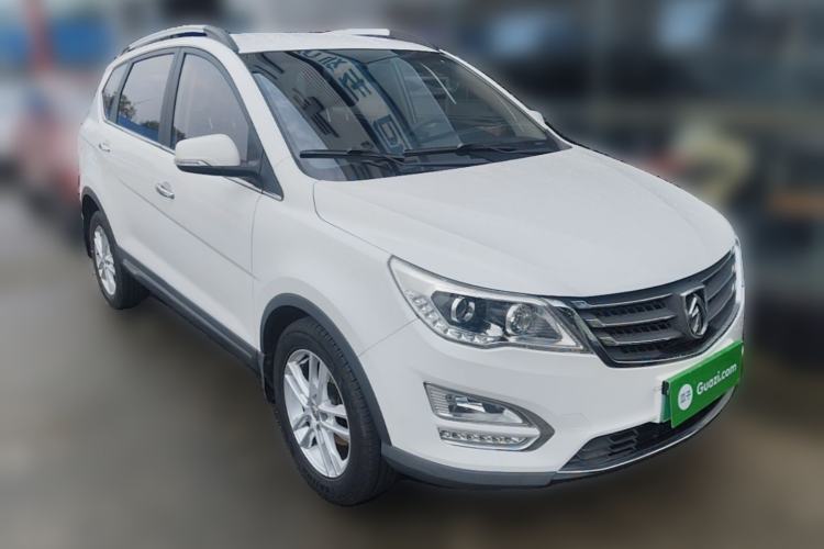 Used Baojun 560 2016 1.5T Manual Elite Edition Front Right 45 Deg