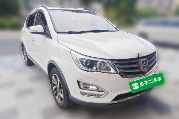 Used Baojun 560 2016 1.8L iAMT Luxury Model Front Right 45 Deg