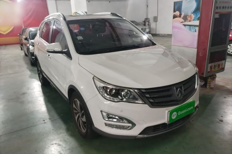 Used Baojun 560 2016 1.5T Manual Luxury Model Front Right 45 Deg