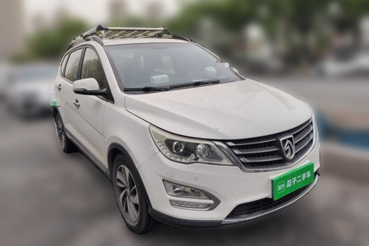 Used Baojun 560 2016 1.8L Manual Luxury Edition Front Right 45 Deg