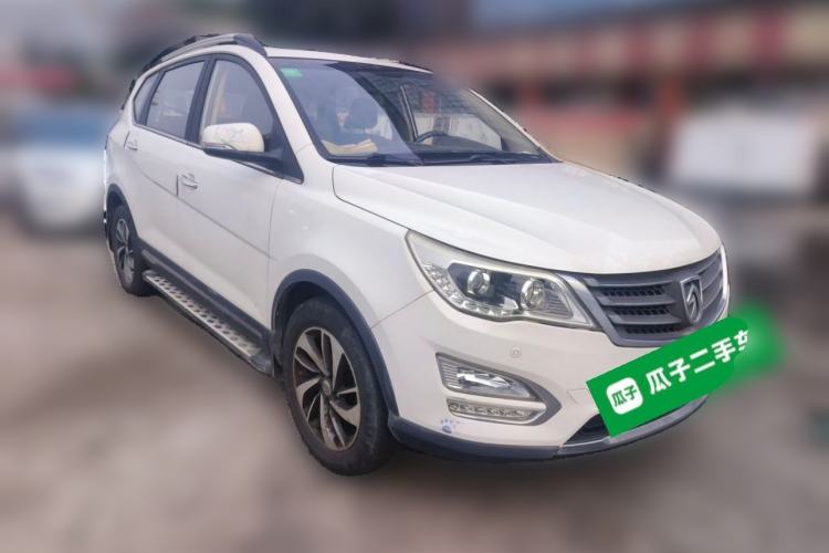 Used Baojun 560 2016 1.8L iAMT Luxury Model Front Right 45 Deg