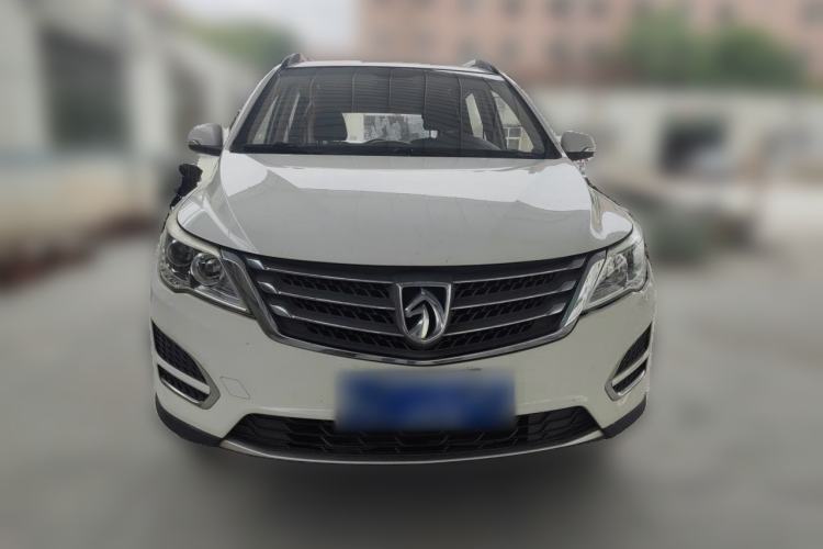 Used Baojun 560 2016 1.8L Manual Value Edition Front