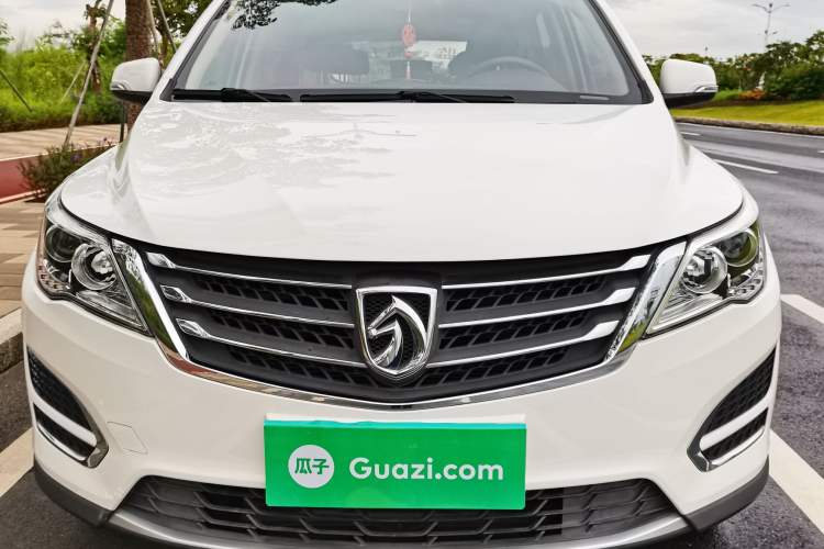 Used Baojun 560 2016 1.8L Manual Value Edition Front
