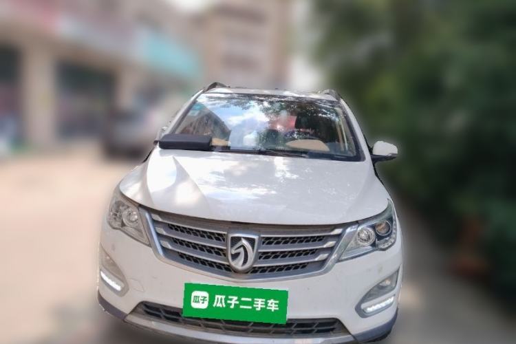 Used Baojun 560 2016 1.8L iAMT Luxury Model Front