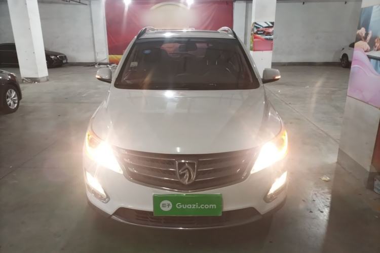 Used Baojun 560 2016 1.5T Manual Luxury Model Front